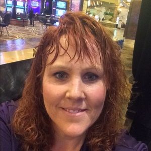 Meet your Posher, Monica