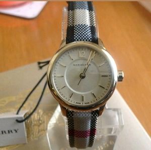 Brand New Burberry Swiss check round watch