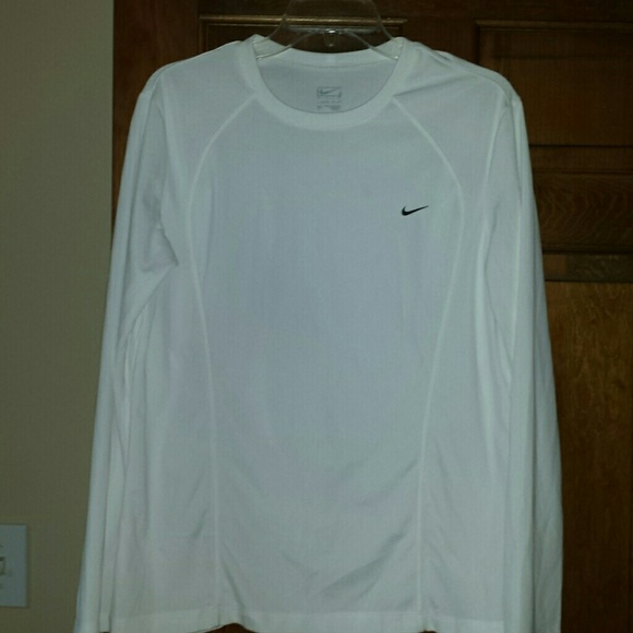 Nike Tops - Nike long sleeve top