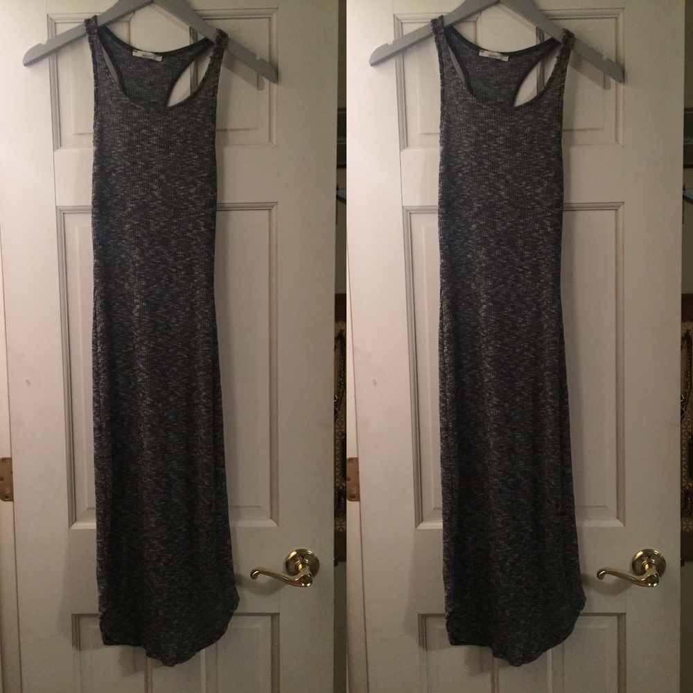 Medium gray dress form fitting