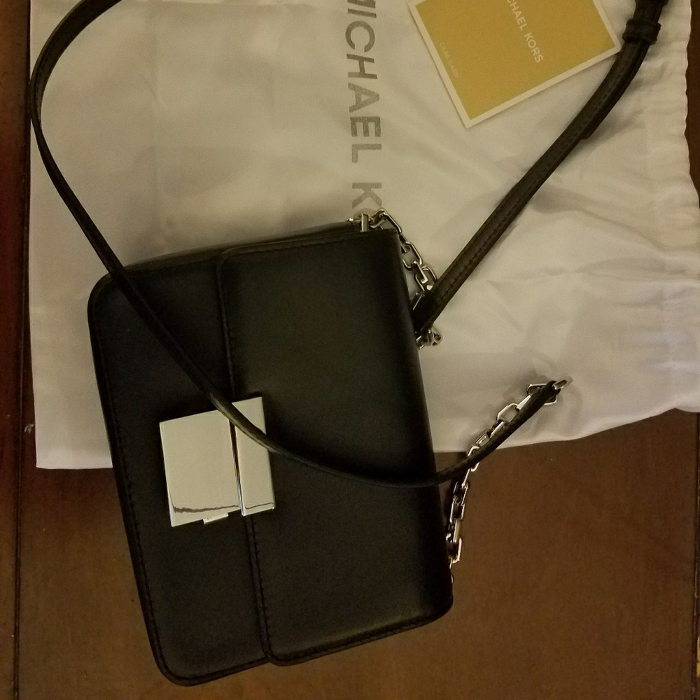 Michael Kors crossbody purse