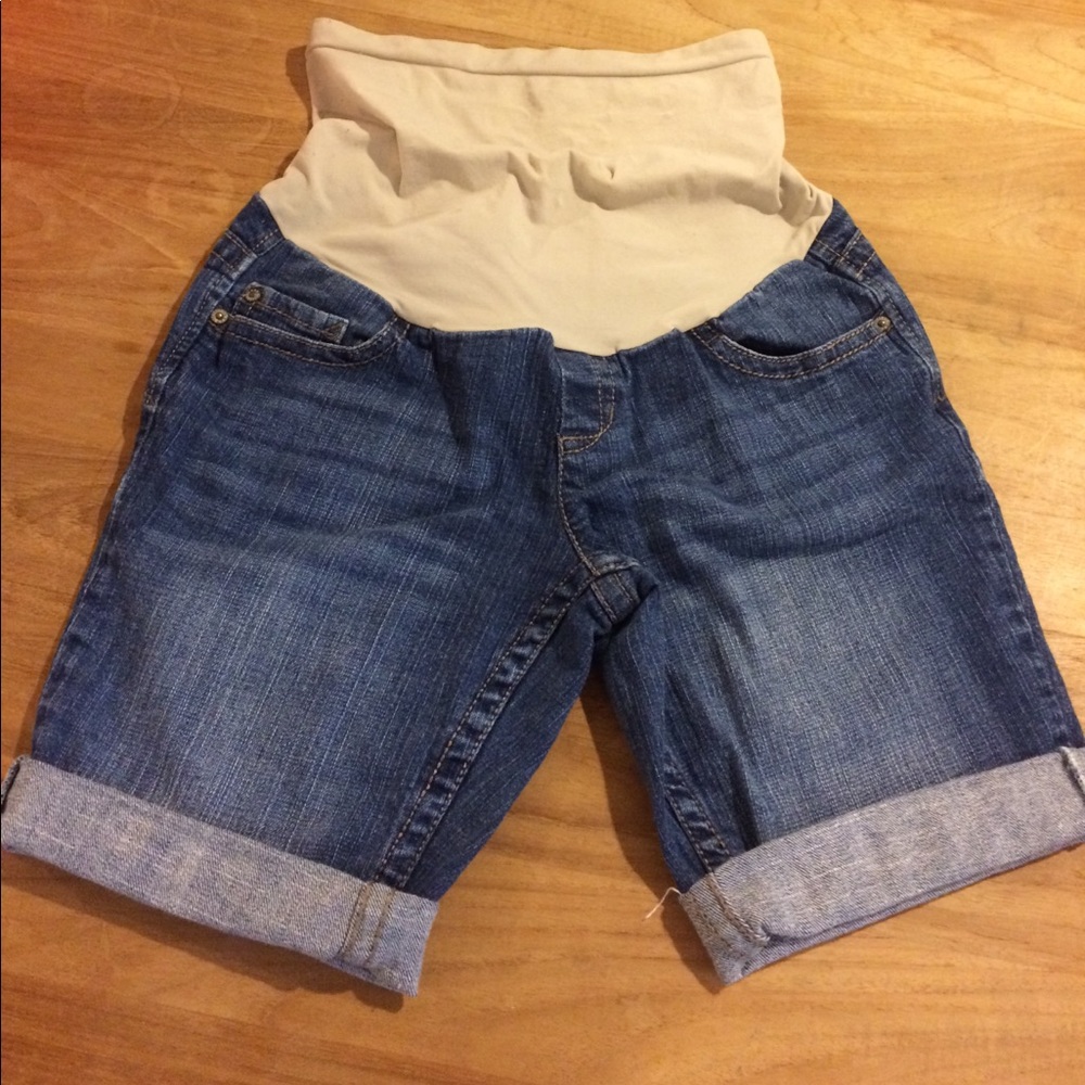 Full Panel Maternity Shorts