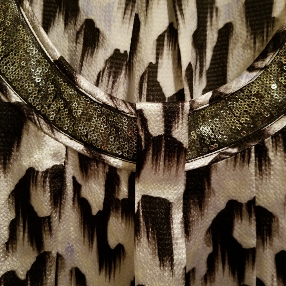 FASHION BUG BLOUSE - Picture 3 of 7