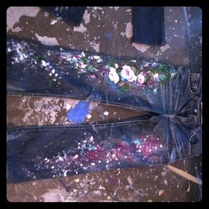 Vintage hand painted boyfriend jeans
