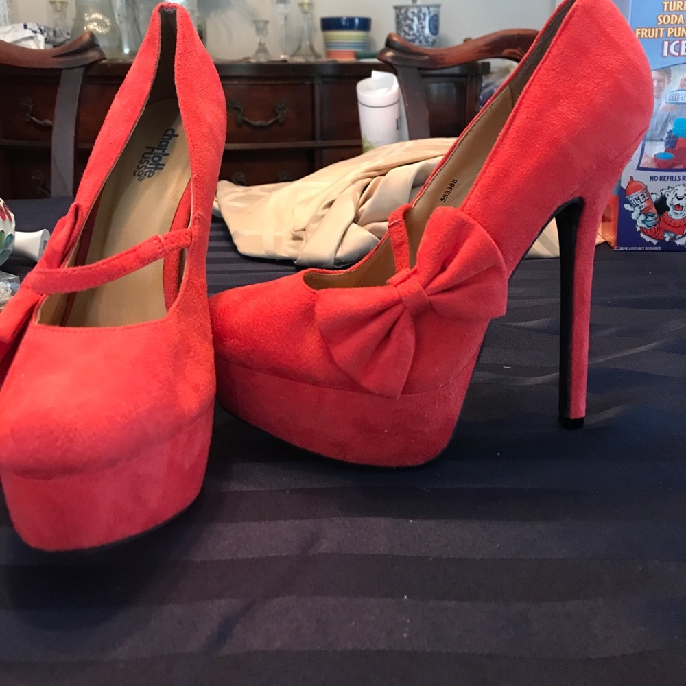 ✨Pink high heels with bow☺️