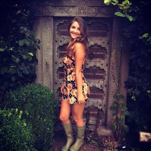 Meet your Posher, Jessica