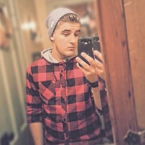 Meet your Posher, Josh