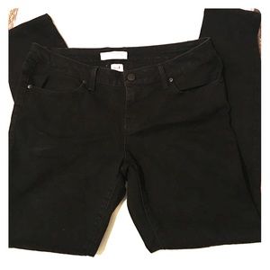 Black skinny jeans