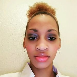 Meet your Posher, Tonisha