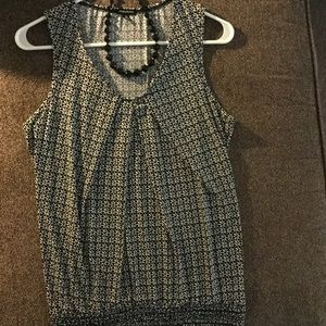 Black and white Daisy shirt