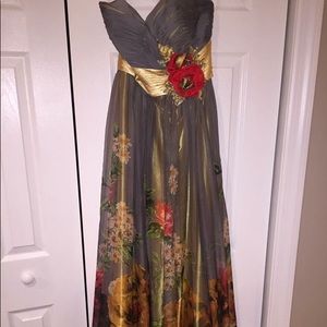 Homecoming/prom floral dress