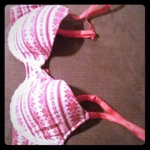 Snowflake Aerie Bra with Lace Trim and Bow/34 B