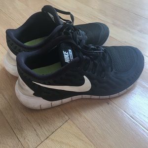 Nike FREE RUN 5.0 size 6.5