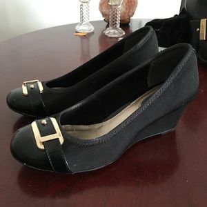 Alfani Step N Flex Black Low Professional Wedge