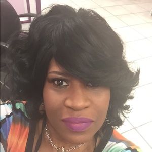 Meet your Posher, Celestine