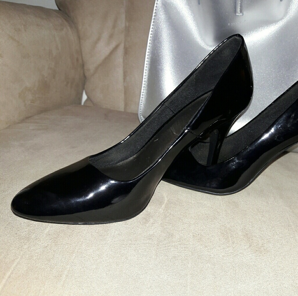 High heel shoes