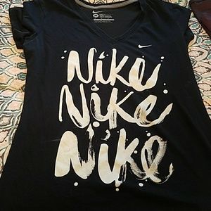 Nike t-shirt