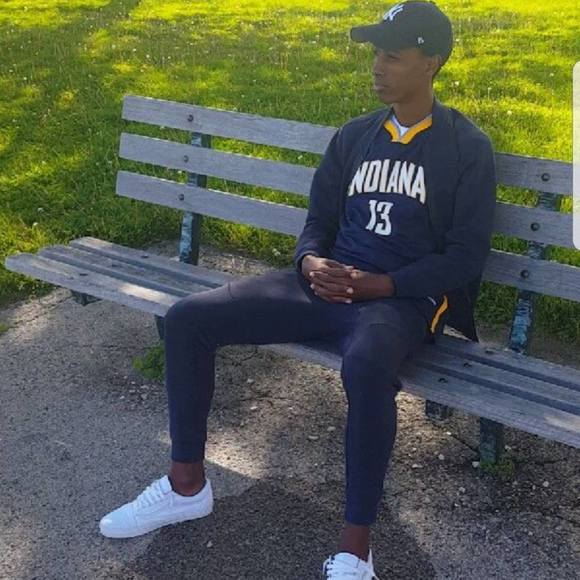 Meet your Posher, Daniel abate - Picture 1 of 1