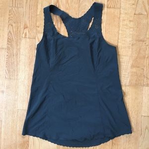 Lululemon size 4-6