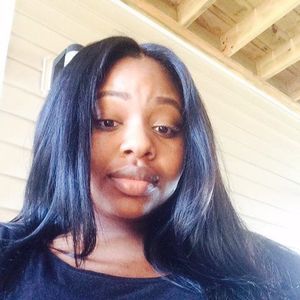 Meet your Posher, Symone