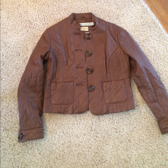 Wilsons Leather Jackets & Blazers - EUC! Women's Leather Jacket