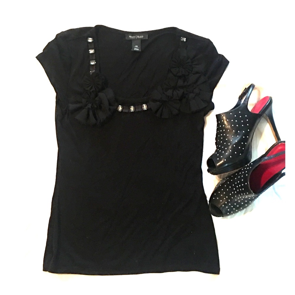 Versatile White House Black Market top!