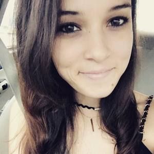 Meet your Posher, Lily