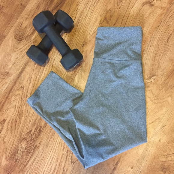 Pants - 🌵{Champion} High Waist Capri Workout Tights