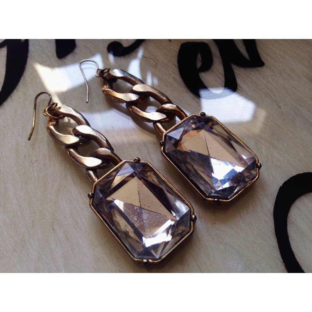 Gold chain link earrings