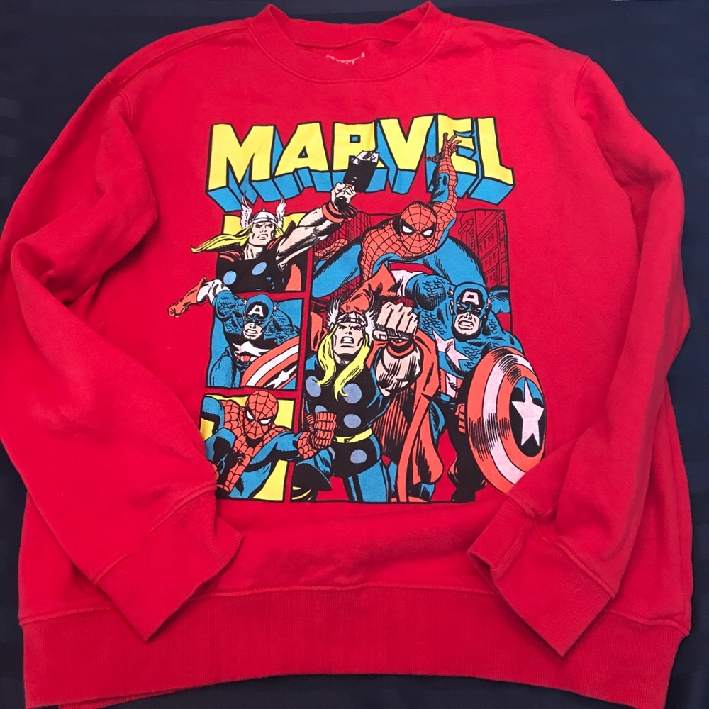 ✨Marvel crew neck sweatshirt☺️