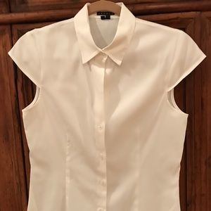 Theory button down fitted short sleeve shirt