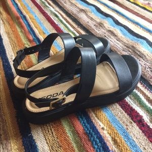 SODA sandals