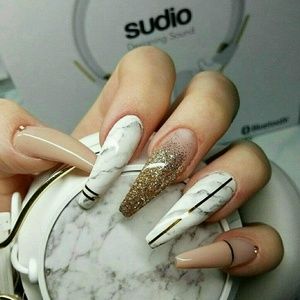 Meet your Posher, Zainab