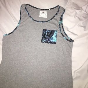 On the byas Tank top