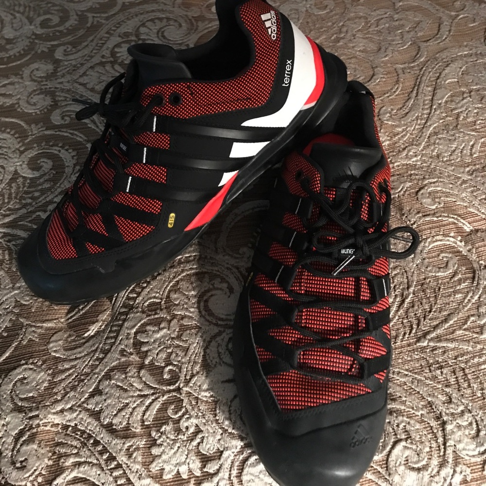 Adidas tennis shoes