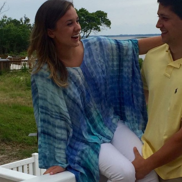 Blue tie-dye loose top - Picture 2 of 4