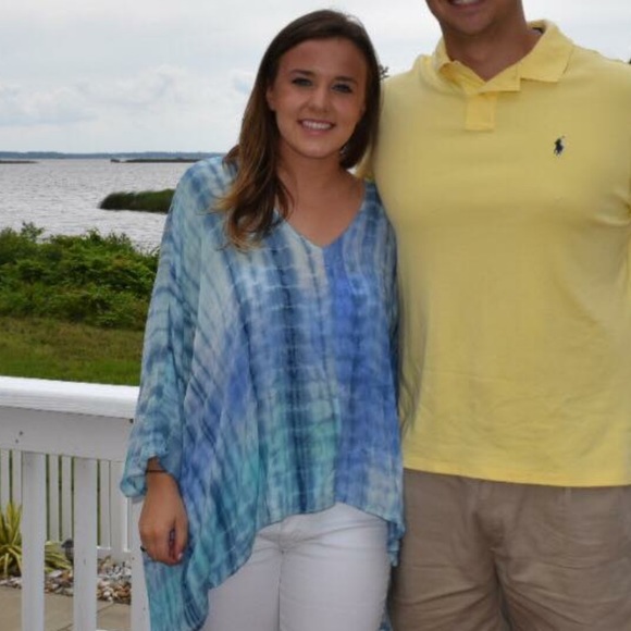 Blue tie-dye loose top - Picture 3 of 4