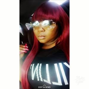 Meet your Posher, Alexis