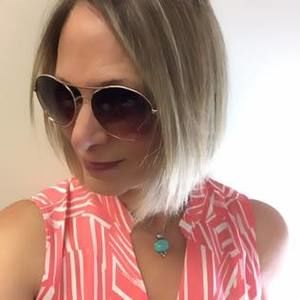 Meet your Posher, Jennifer