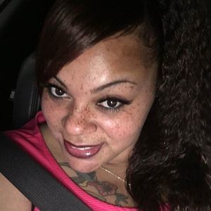 Meet your Posher, Crystal