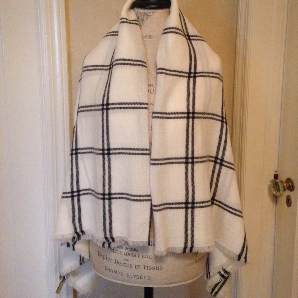 Brand new scarf/wrap