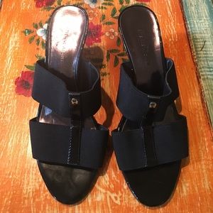 NWOT Etienne Aigner Low Heel