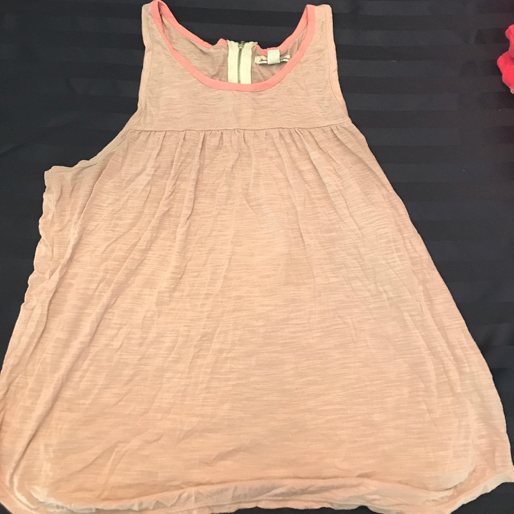Pink tank top from AE☺️