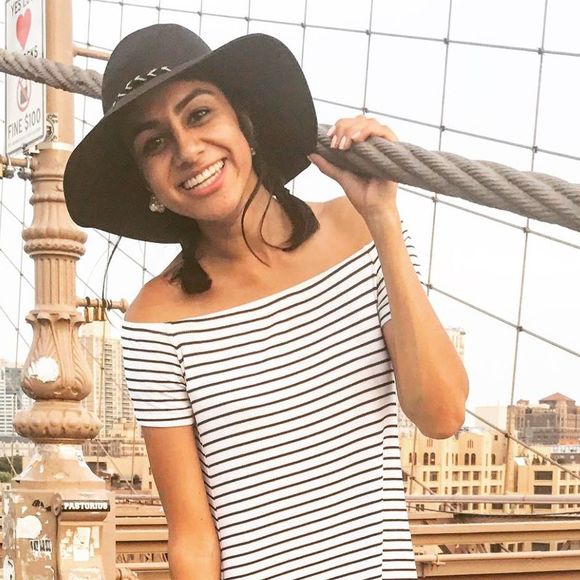 Meet your Posher, Nisha - Picture 1 of 1