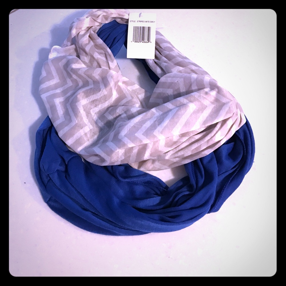 🍁Fall🍁Chevron/Royal Blue Infinity Scarfs NWOT