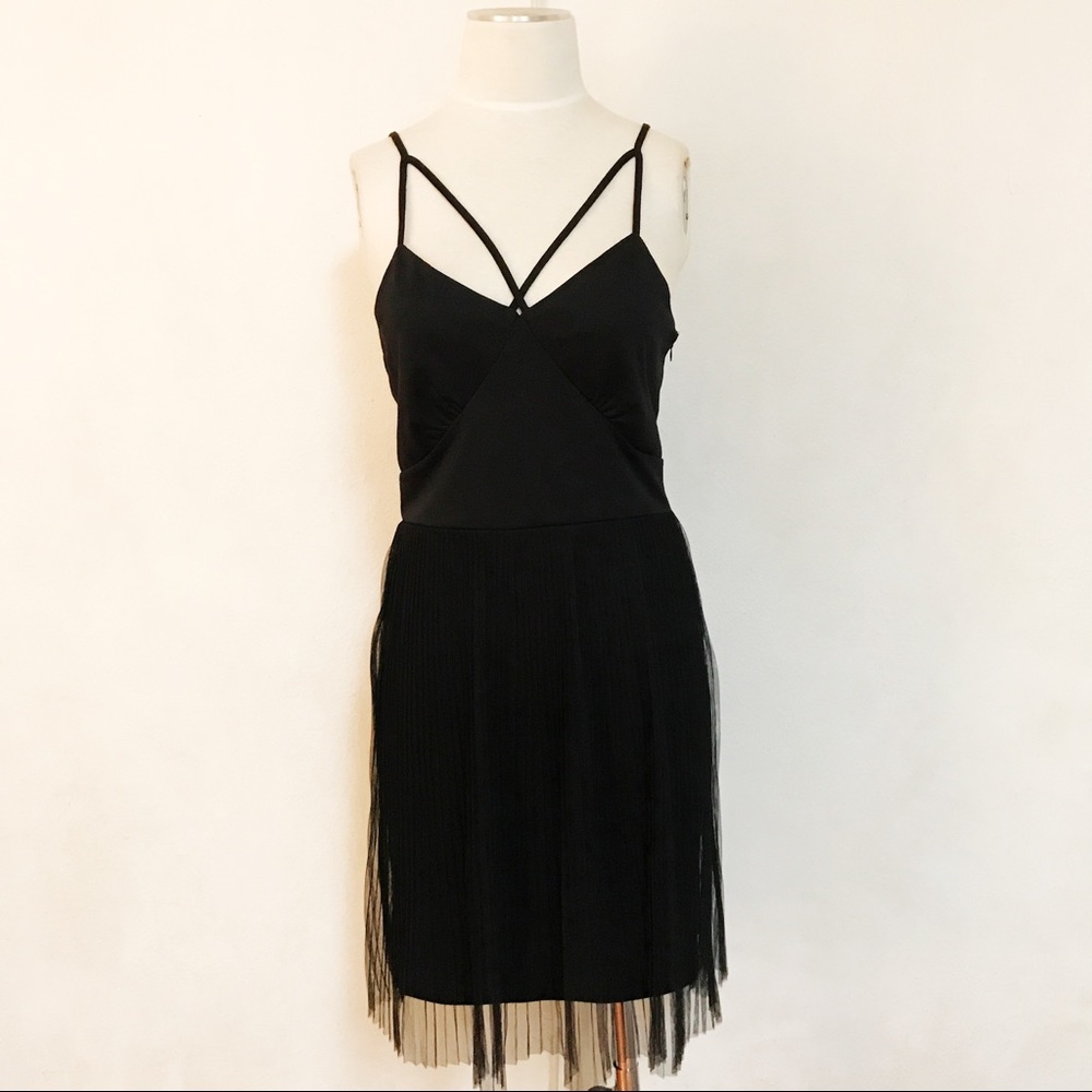 Cute Strappy pleated tulle mesh ballerina black dress - Picture 2 of 5
