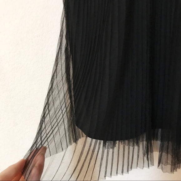 Pleated Strappy sexy caged black dress - Picture 4 of 4