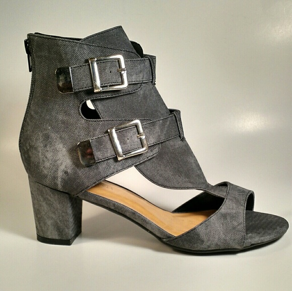 GREY DENIM HEELS (NO OFFERS) - Picture 2 of 4