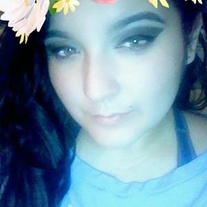 Meet your Posher, Gloria