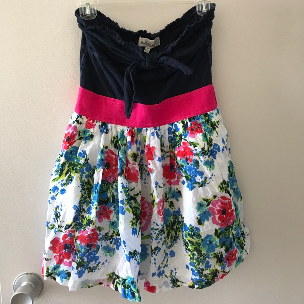 Floral strapless dress